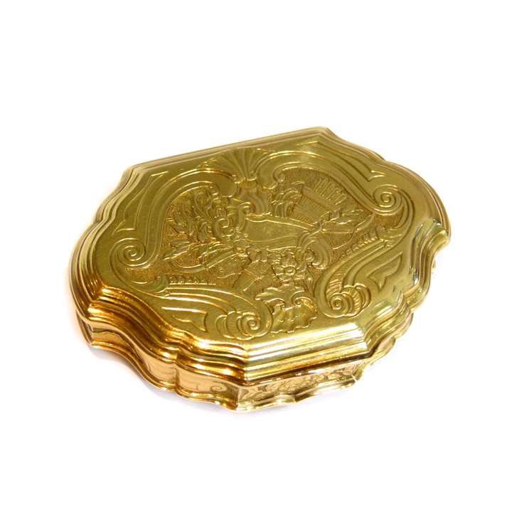 Louis XV gold cartouche shaped box
